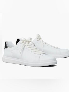 NWT Tory Burch Howell Court Titanium White/ Perfect Black Sneakers